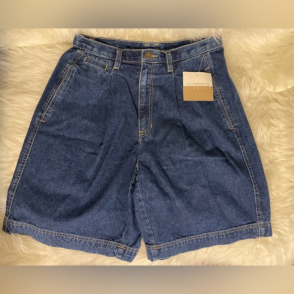 Liz Claiborne Lizwear Jean Shorts Women’s Dark Wash Size 8